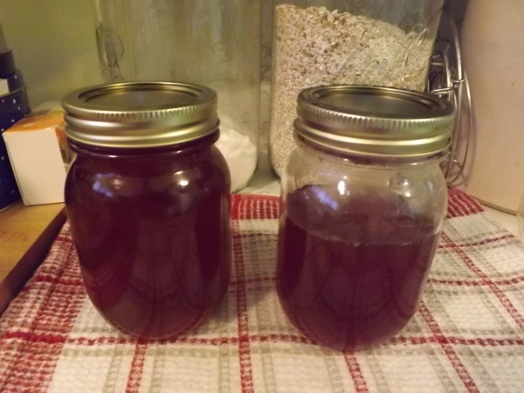 Two 500 ml jars of jelly.